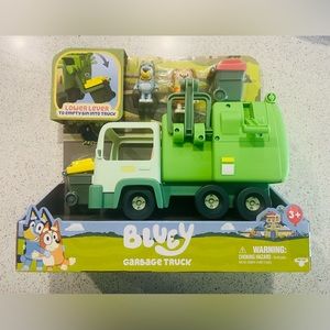 Garbage Truck - 2.5" Bluey and Bin Man poseable Figures with Playset, Multicolor